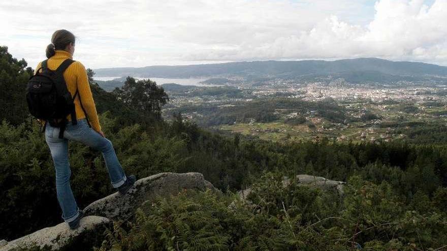 Vista desde el monte de A Fracha por donde se extenderá buena parte del parque.  // Gustavo Santos