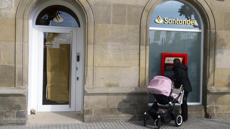 La banca ya cerró 1.500 oficinas en Galicia y salió de medio centenar de concellos