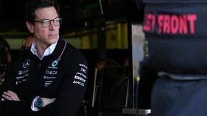 El team manager de Mercedes, Toto Wolff, sueña con fichar a Verstappen