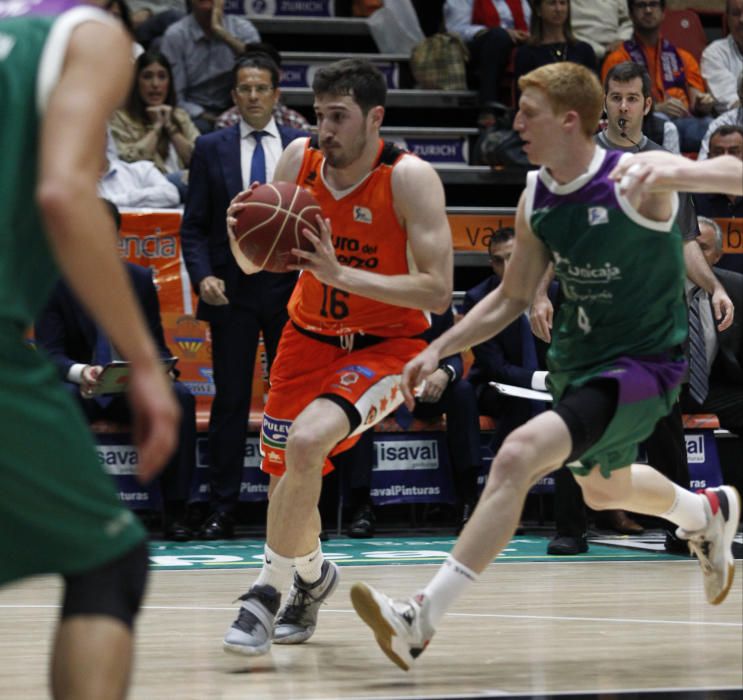 Las mejores imágenes del Valencia Basket - Unicaja Málaga