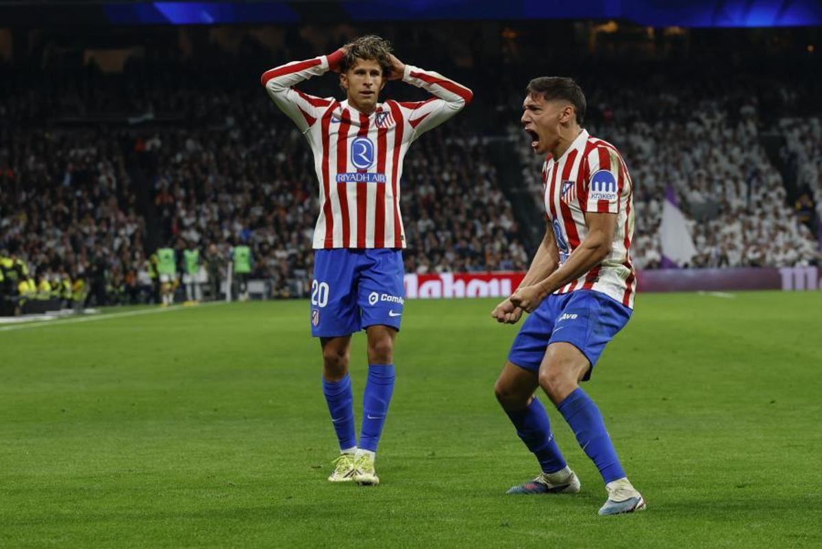 El jugador del Atlético de Madrid Nahuel Molina celebra su gol contra el Real Madrid, durante el partido de la jornada 29 de LaLiga entre el Real Madrid y el Atlético de Madrid, que terminó en victoria para el Real Madrid