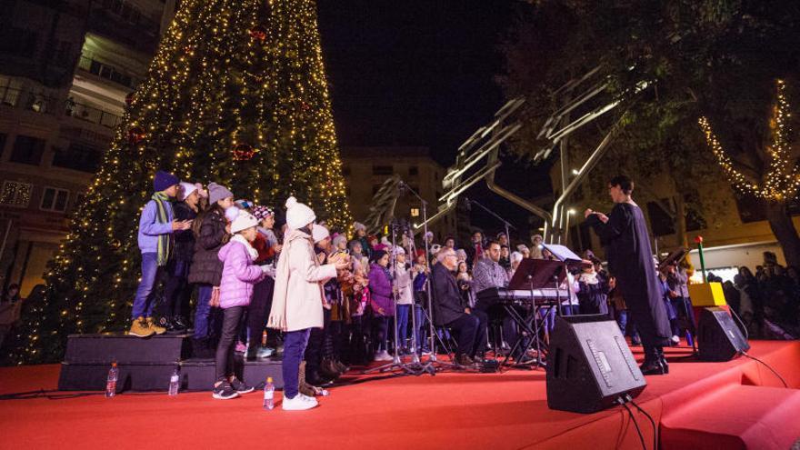 Inauguración del alumBrado navideño en Ibiza.