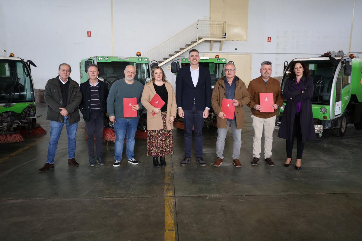 Los alcaldes de los cuatro municipios firmaron ayer los acuerdos de cesión.