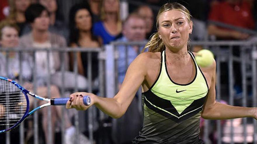 Sharapova vuelve a jugar tras quedar &#039;libre&#039;