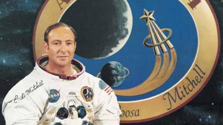 Edgar Mitchell.