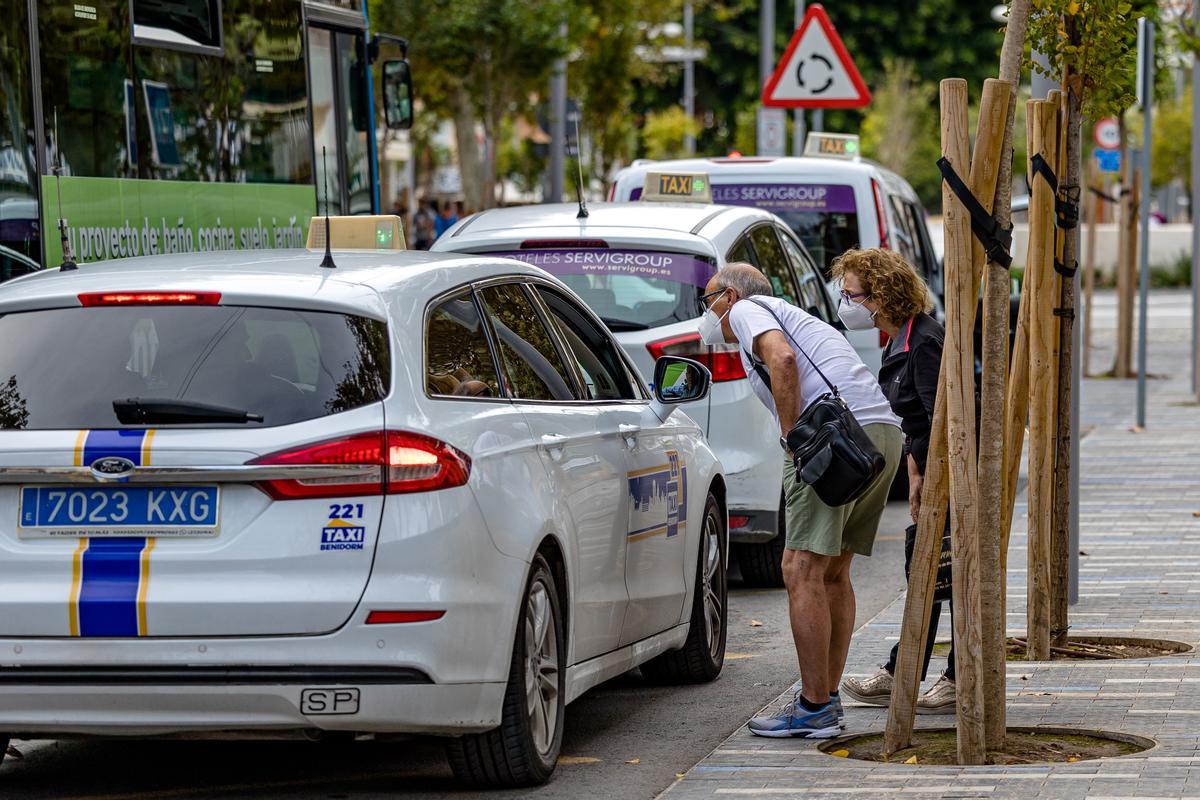 Parada de taxis en Benidorm