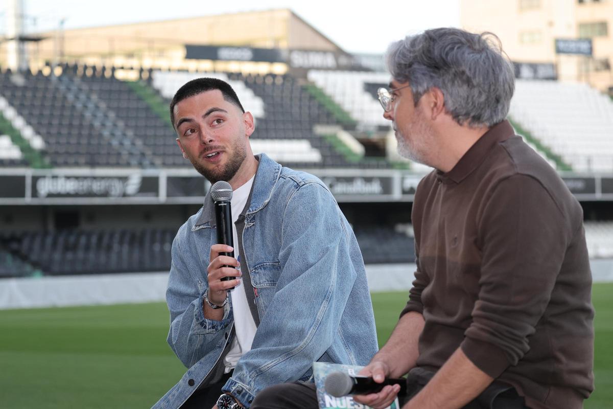 Galería | La presentación de 'El fútbol es nuestro', el libro de Rafael Escrig, en imágenes