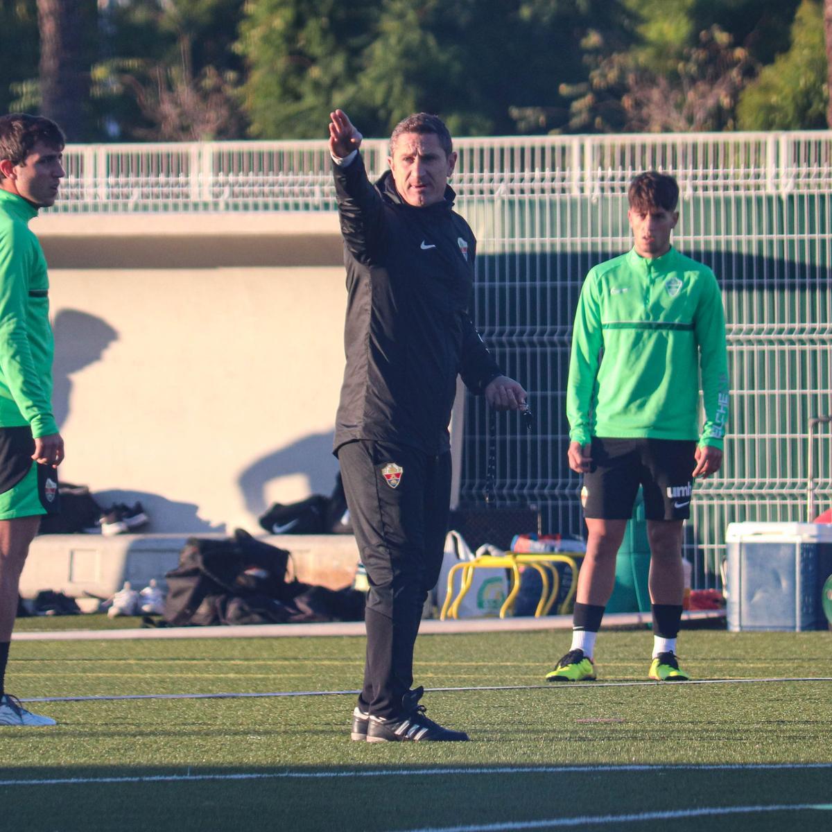 Patricio &quot;Pato&quot; Graff, durante un entrenamiento del filial