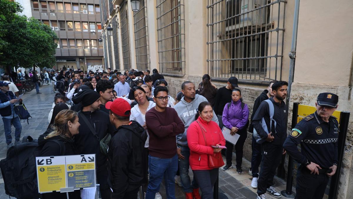 La regularización de migrantes comienza en Valencia