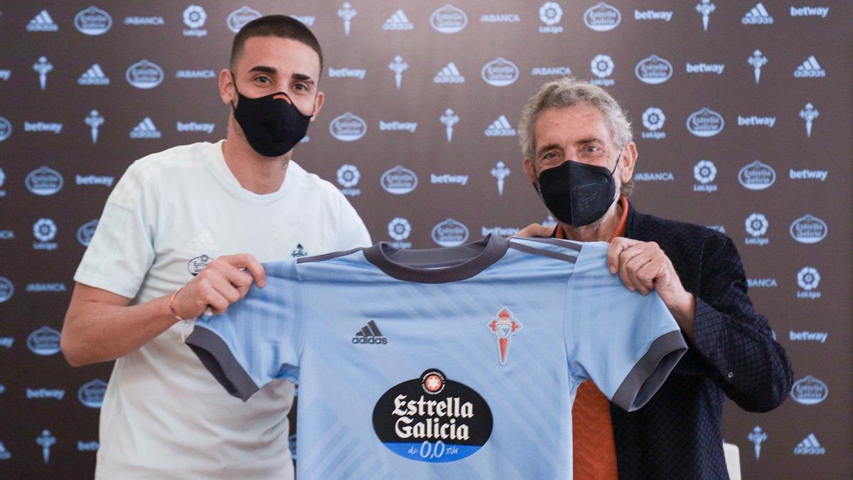 El Celta hace oficial la cesión de Thiago Galhardo.