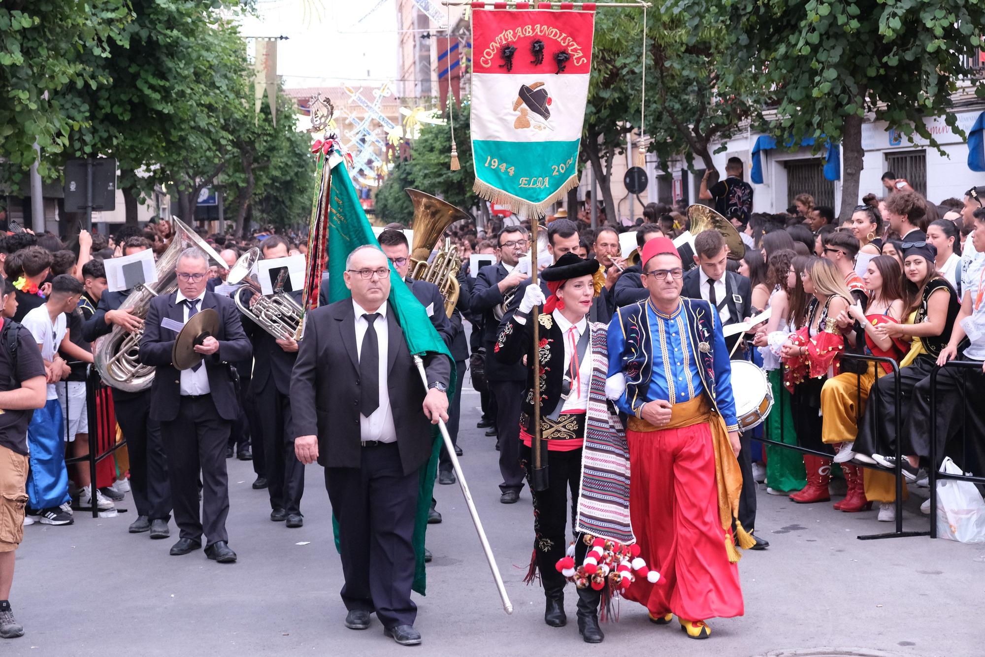 Apoteósico inicio de la fiesta en Elda