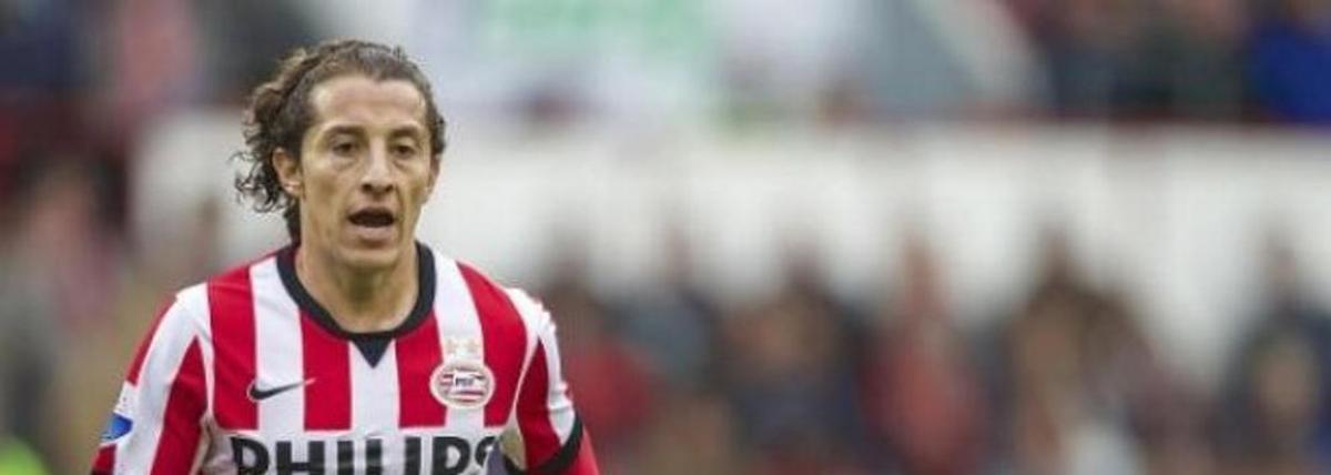Andrés Guardado en un partido con el PSV esta temporada.