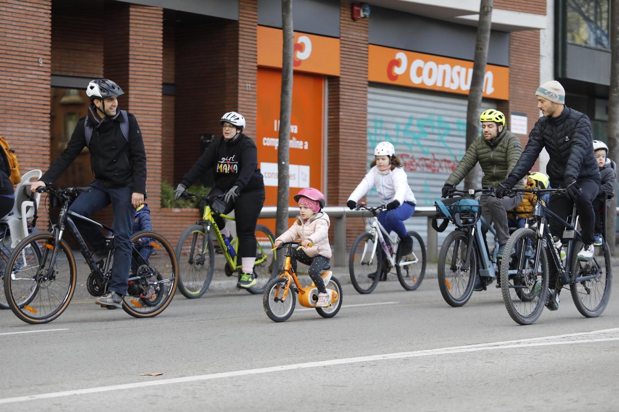 Les millors imatges de la Pedalada de Reis de Mou-te en bici