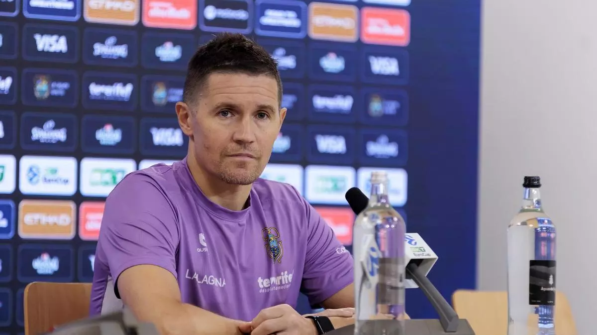 Jaka Lakovic avisa antes del estreno de La Laguna Tenerife en la EuroCup: "Hay muchos equipos que han invertido presupuestos a nivel de EuroLiga"
