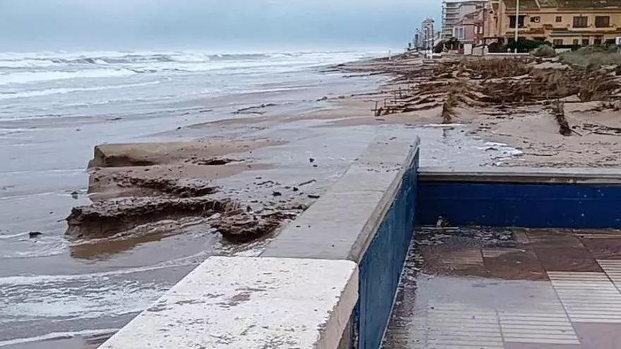 Vecinos de Sueca alertan tras el temporal marítimo: "Si no toman medidas, en 50 años estaremos peor que en Tavernes"