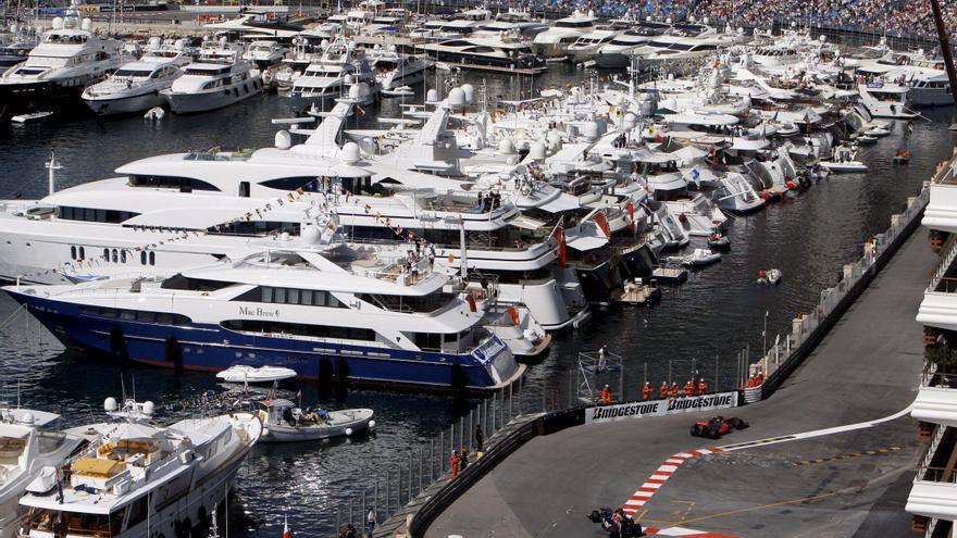 La lujosa vida del naval vigués: de un “charter show” para megayates en Italia al Gran Premio de Mónaco