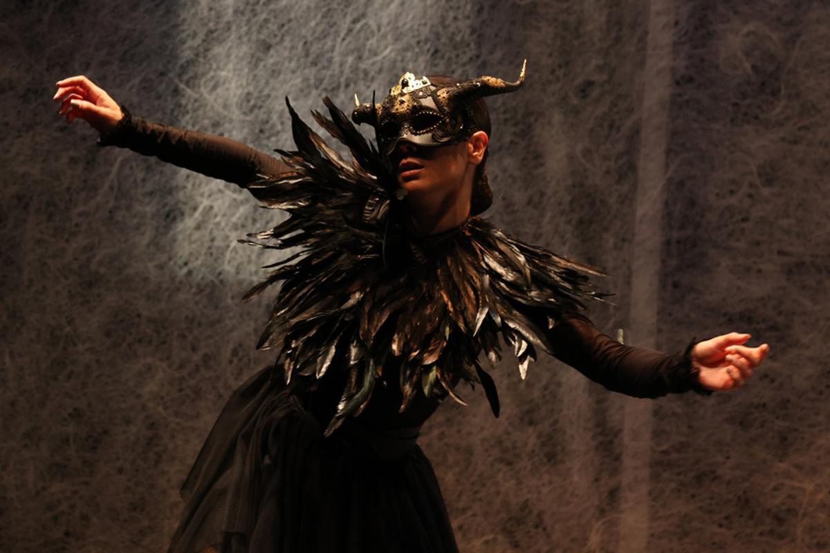 Sara Calero baila hoy ‘La Finitud’ en el Teatro Circo de Murcia