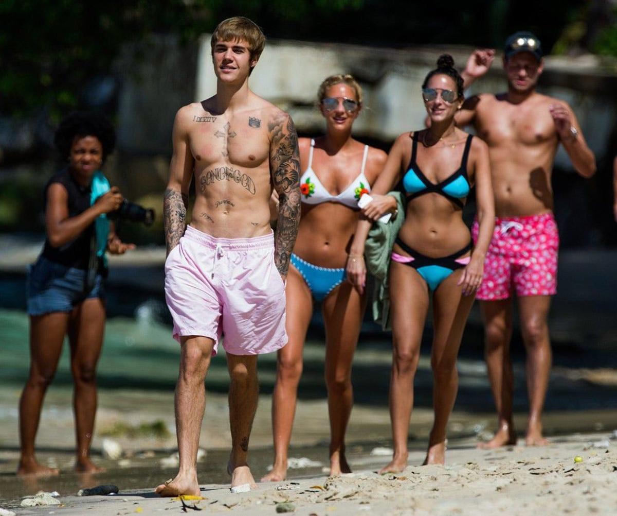 Justin Bieber y su séquito en Barbados