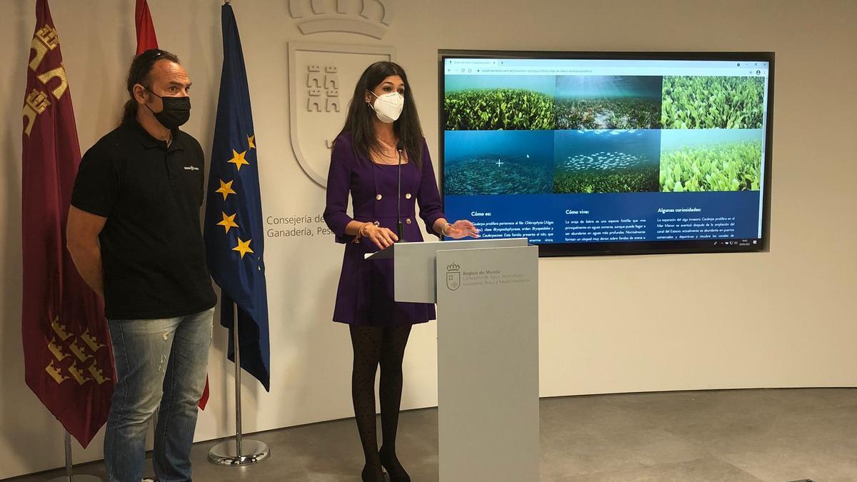 La directora general del Mar Menor, Miriam Pérez, durante la presentación del inventario ecológico del Mar Menor