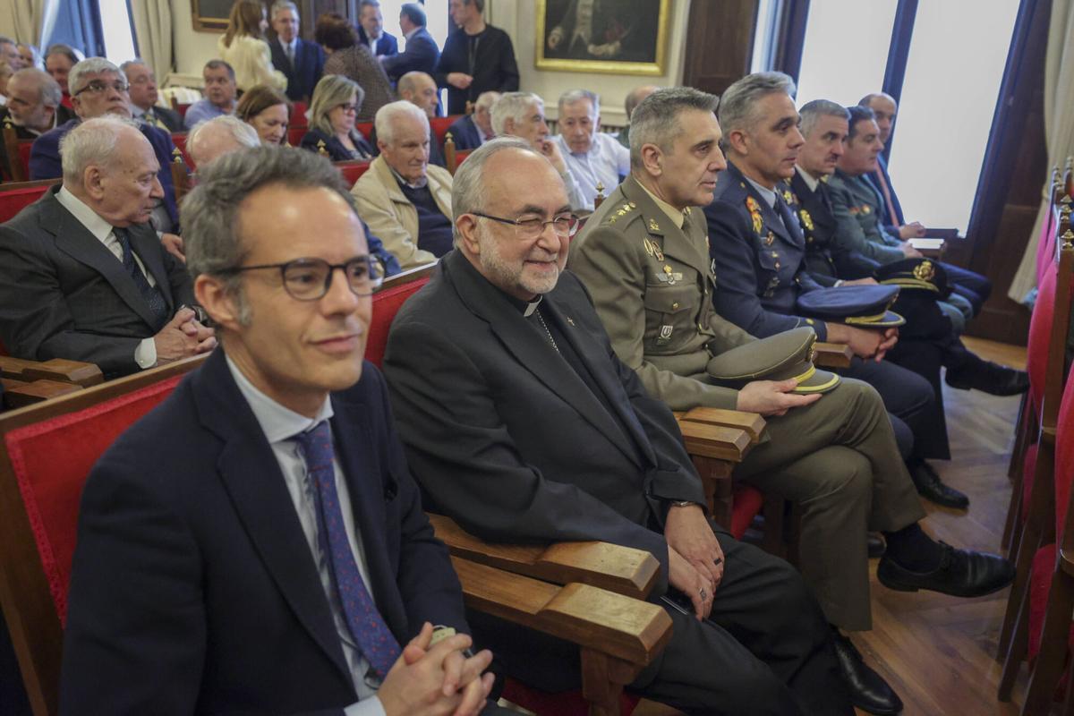 Todas las imágenes del ingreso de Juan Cofiño, presidente de la Junta General, en el RIDEA Todas las imágenes del ingreso de Juan Cofiño, presidente de la Junta General, en el RIDEA
