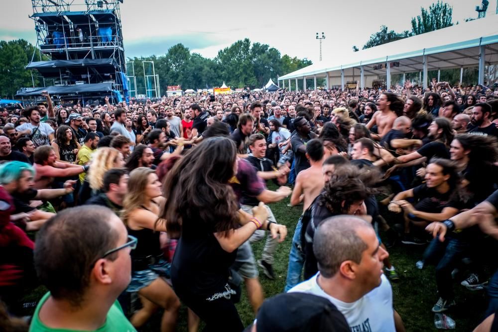 Mojinos Escozíos arrasan en «Leyendas del rock»