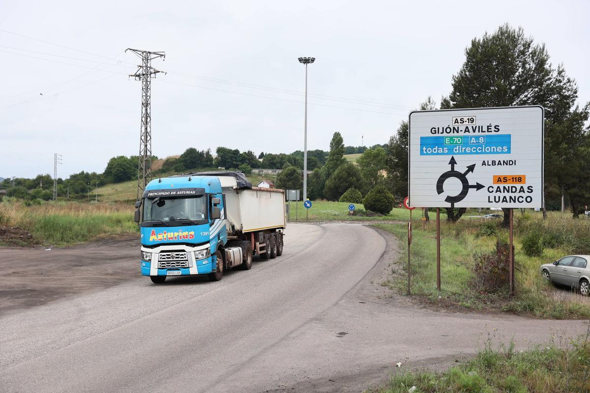 Los residentes de la zona lamentan los excesos de "contaminación y ruido"
