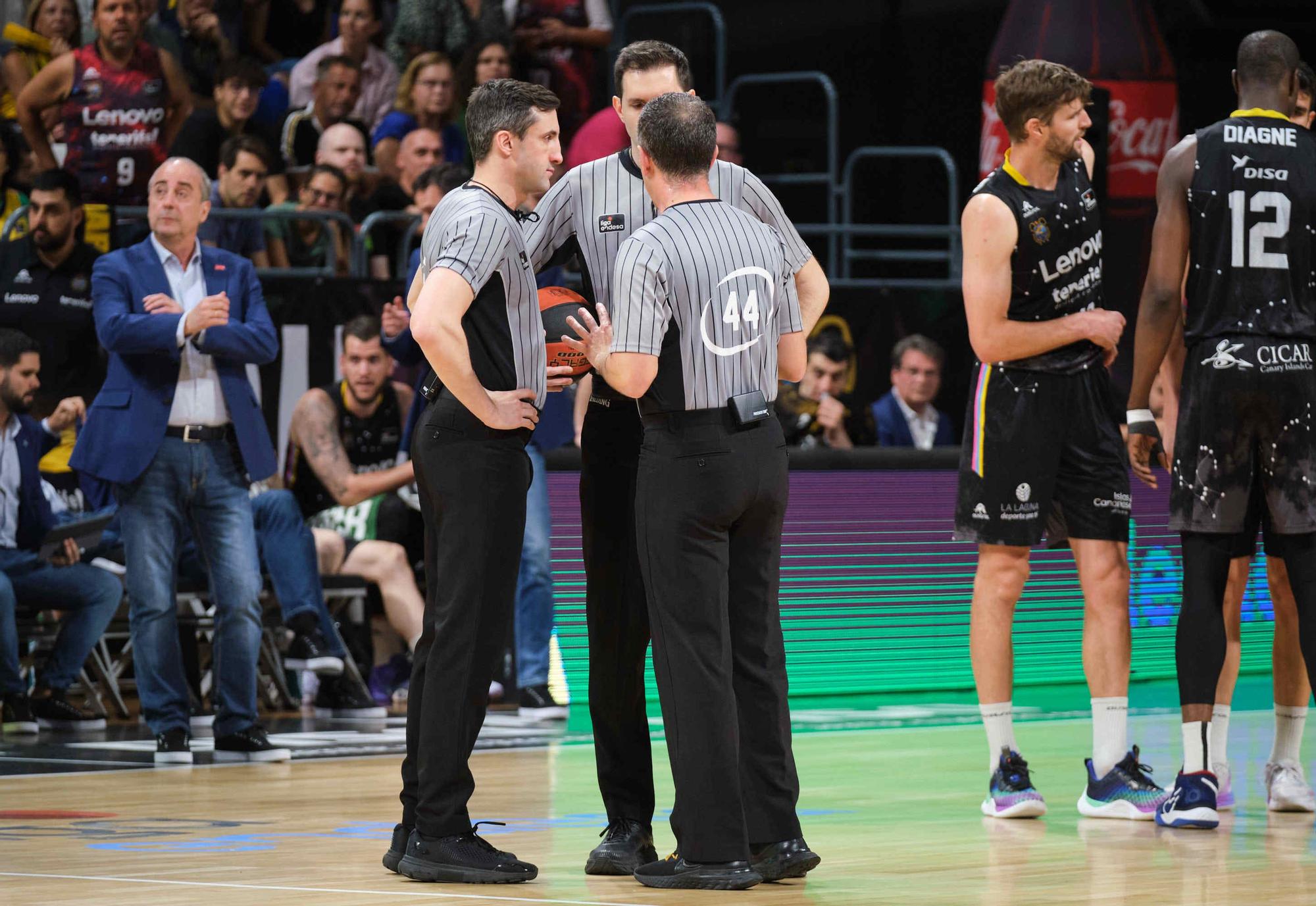 Derbi canario de baloncesto entre el Lenovo Tenerife y el Gran Canaria