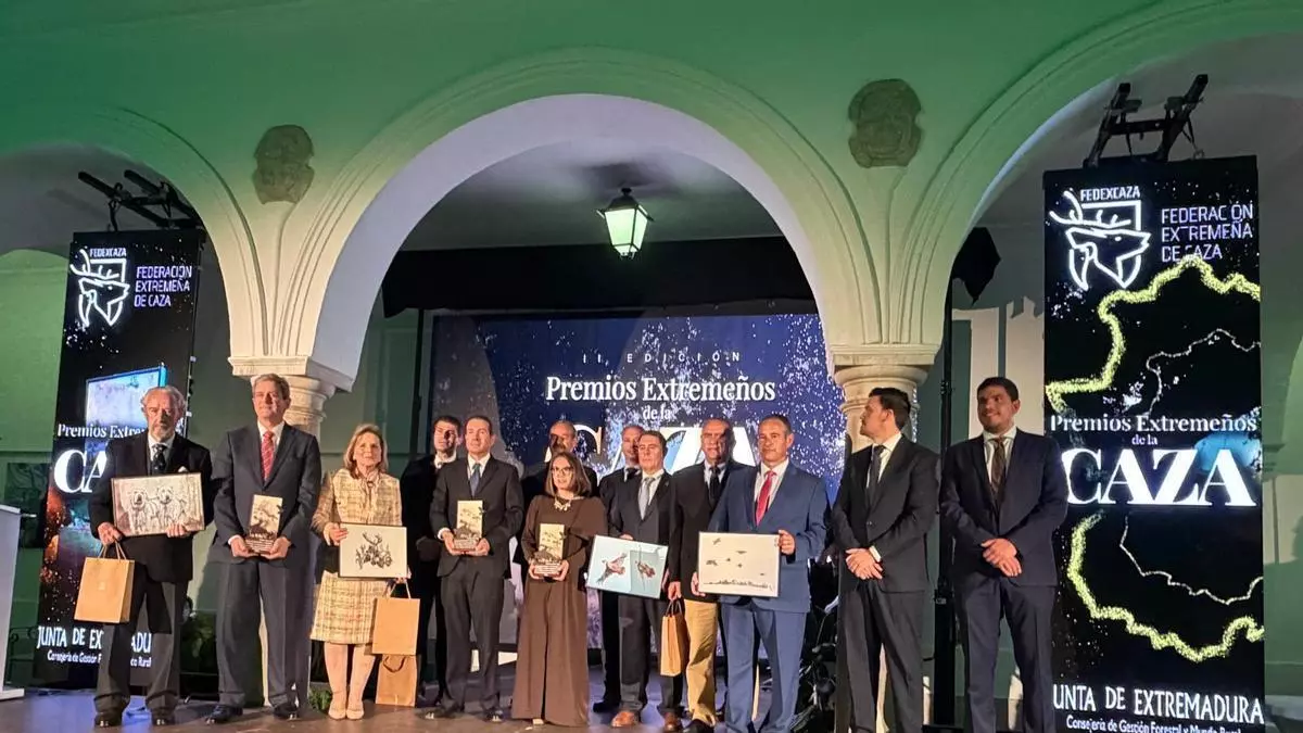 Alonso Álvarez de Toledo, Marqués de Valdueza, recibe el premio a la personalidad cinegética del año en Extremadura