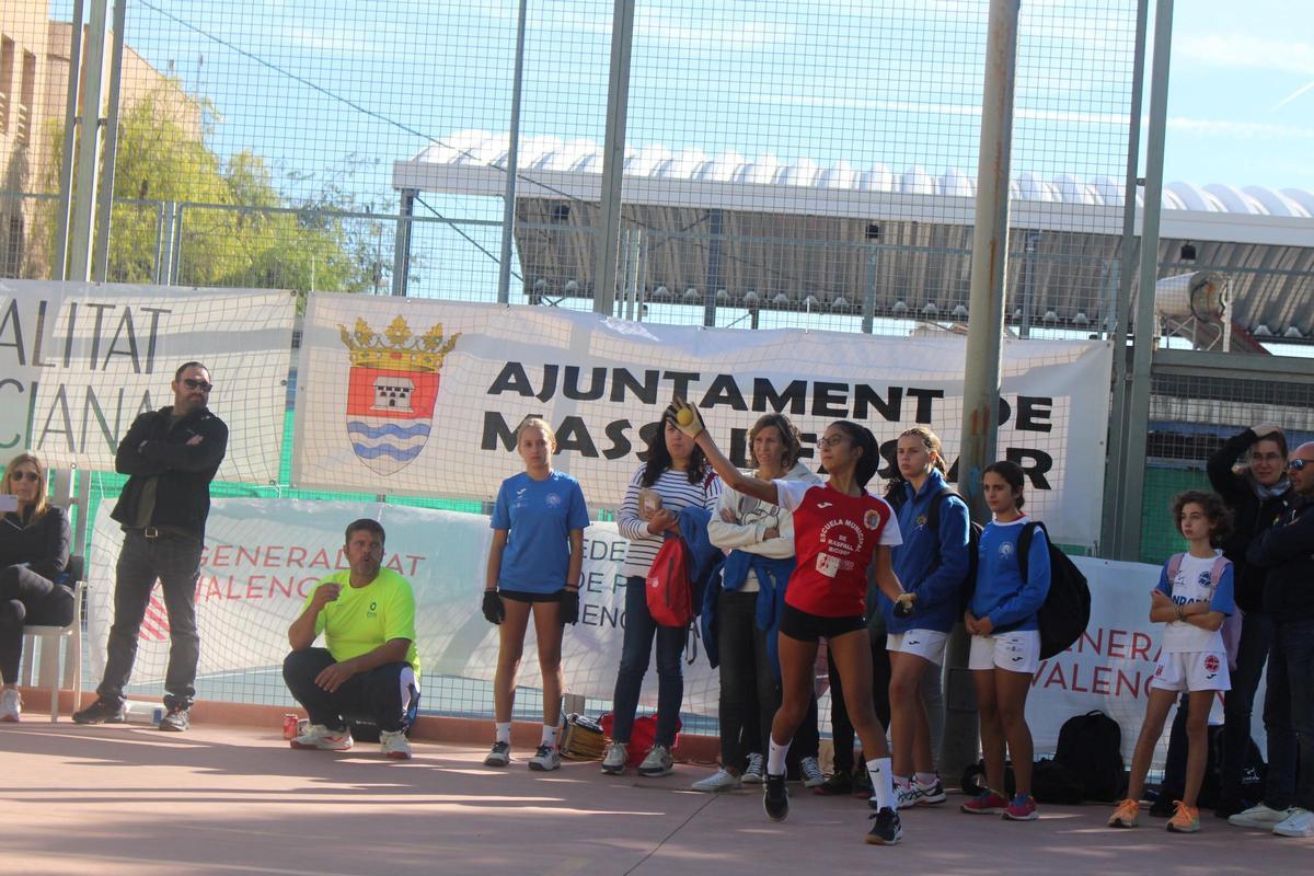 Nuria CPV Bicorp va dominar al poliesportiu de Massalfassars.