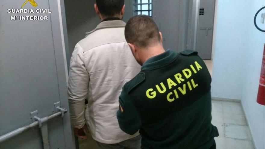 Detenido en Torrevieja un falso revisor del gas