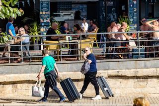 El turismo extranjero en la provincia de Alicante vuelve a niveles anteriores a la pandemia