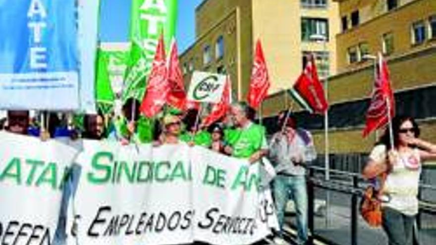 El TSJA da la razón a Satse contra la aplicación de las 37,5 horas semanales