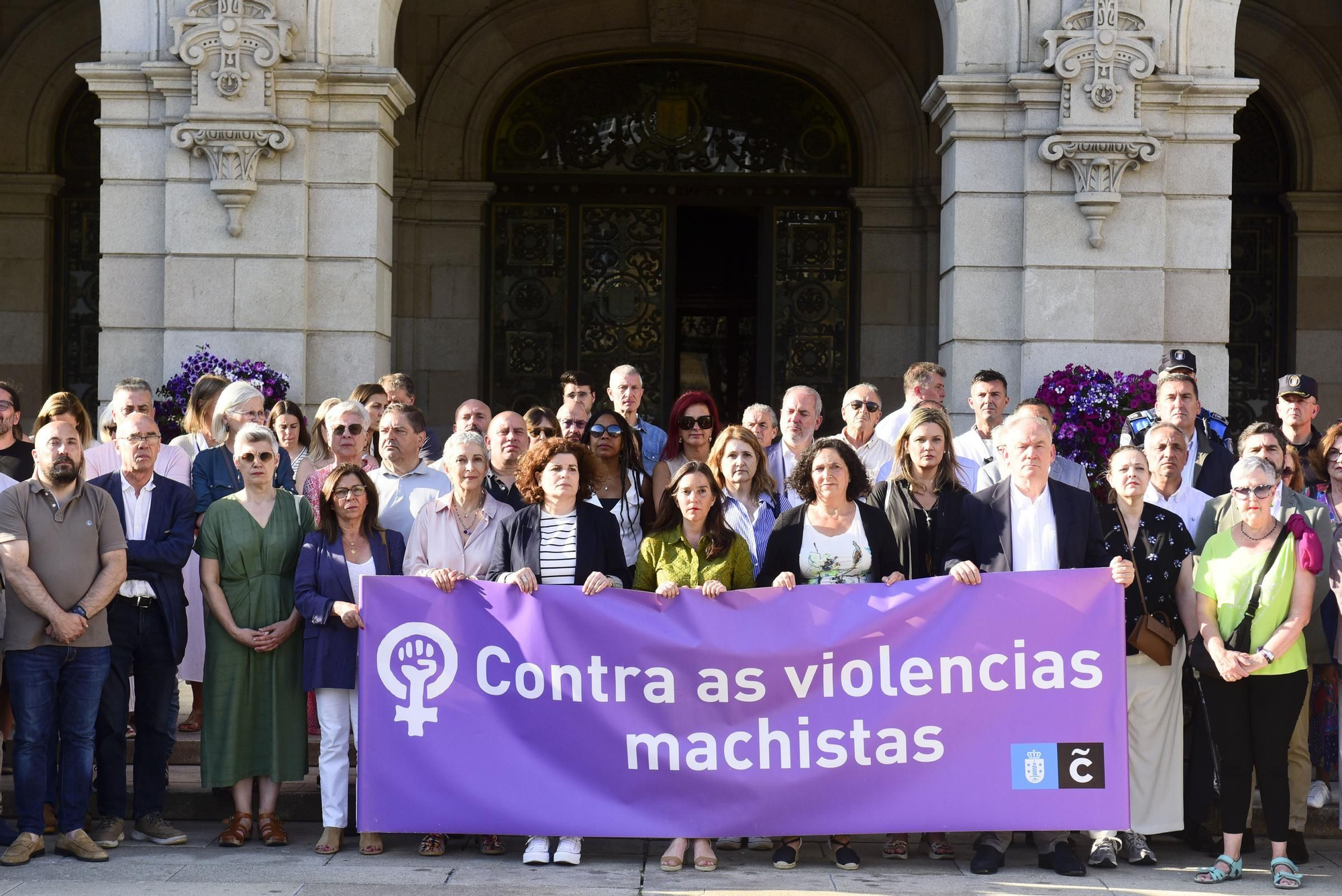 Clamoroso silencio en A Coruña por el crimen machista en la Sagrada Familia