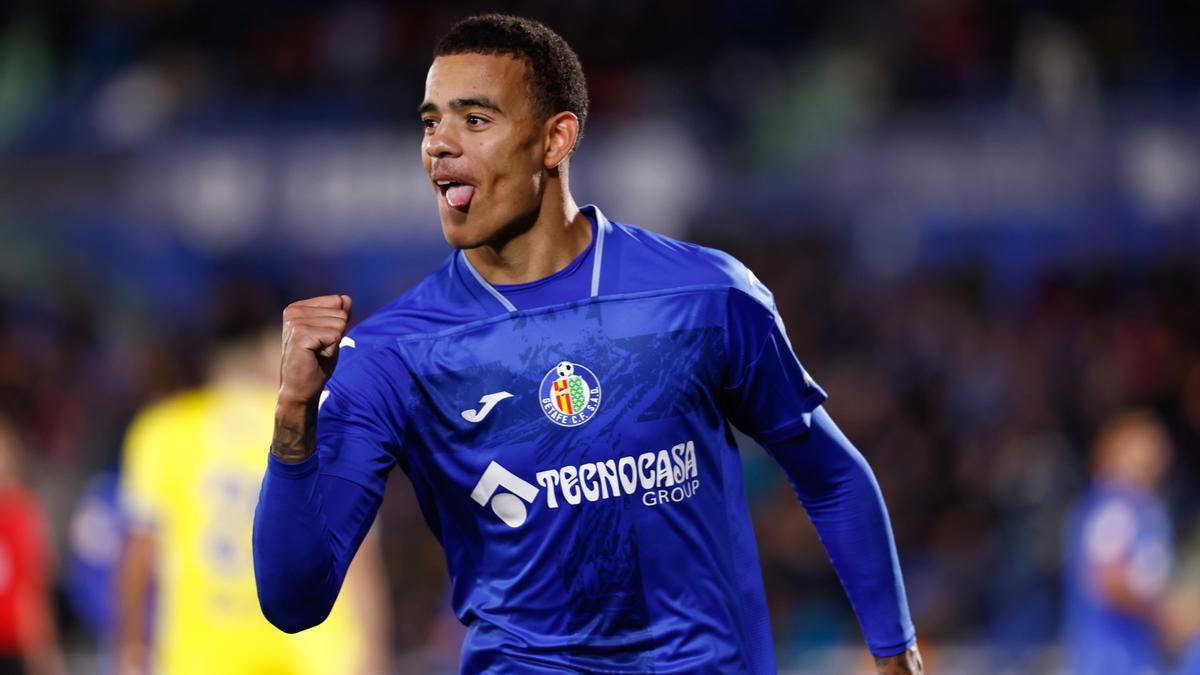 Mason Greenwood celebra su gol contra el Almería.