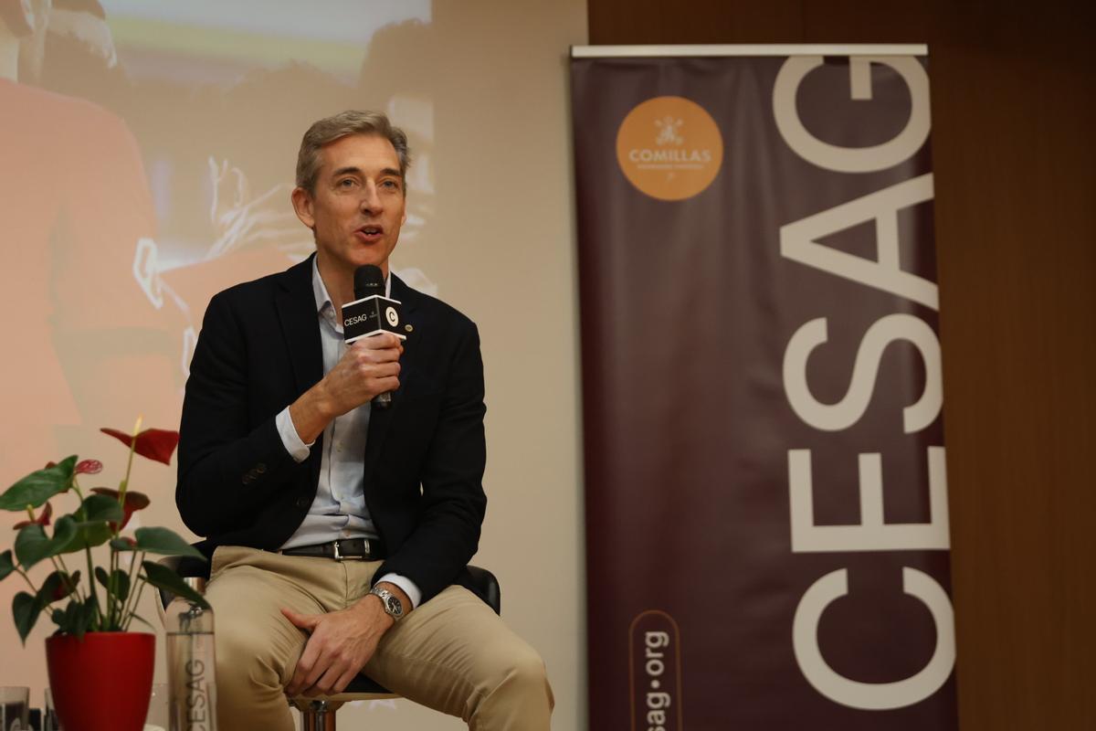 Alfonso Díaz, durante la charla en el CESAG.