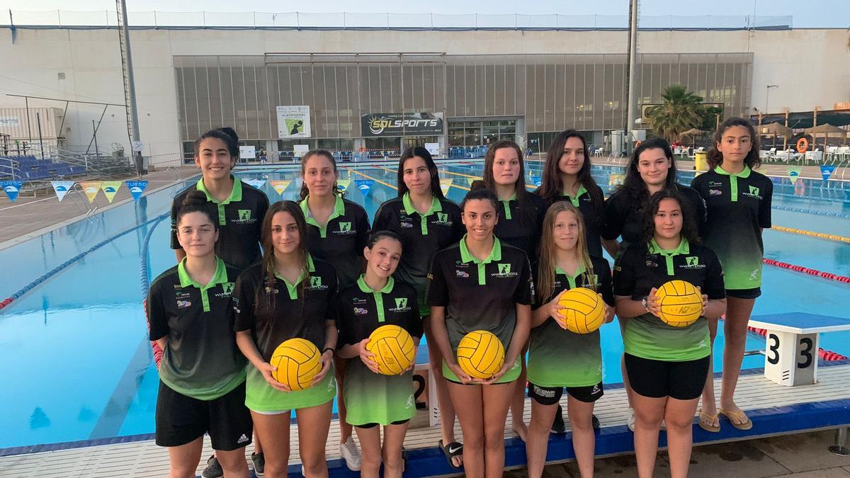 El equipo del Club Waterpolo Málaga que disputará el Campeonato de España