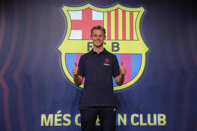 De Jong, las imágenes de su primer año en el FC Barcelona