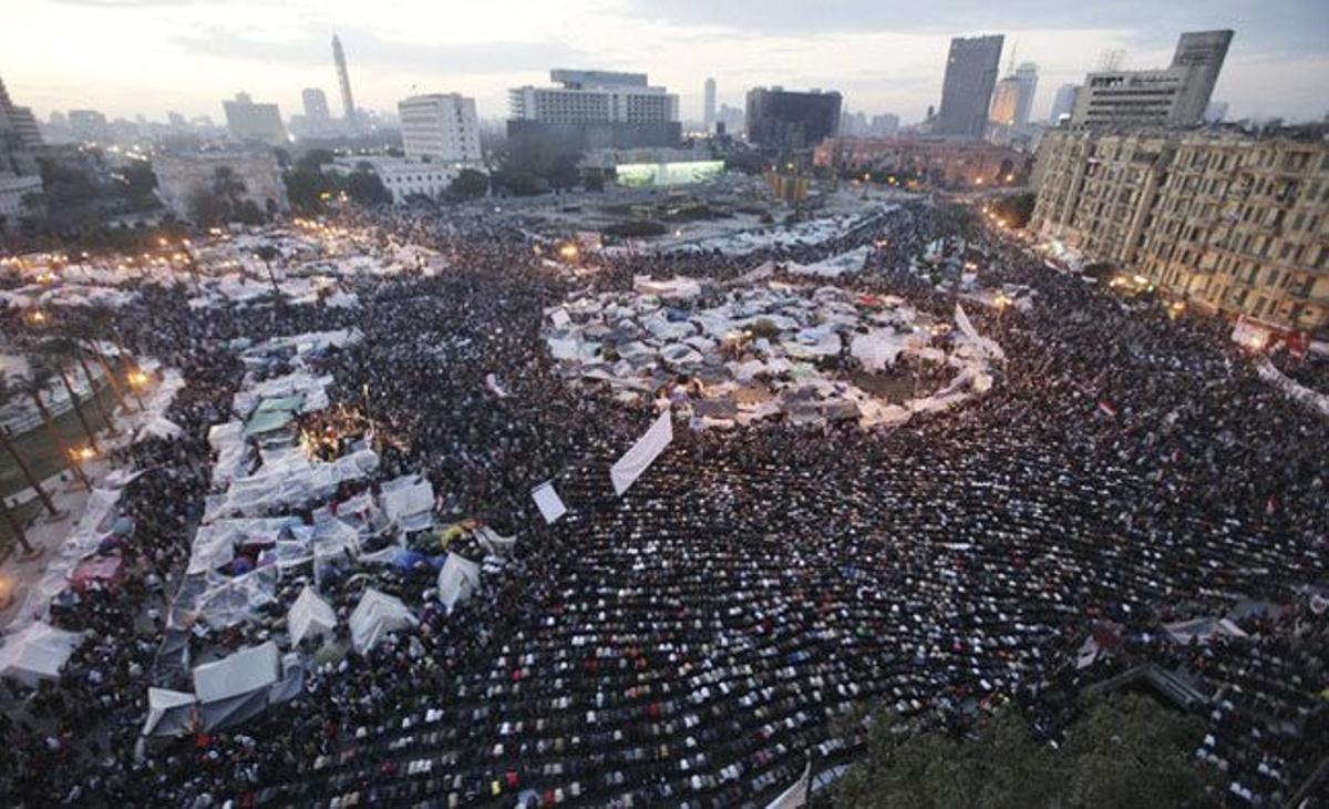 Continuen les concentracions a la plaça de Tahrir per demanar a Mubàrak que entengui el missatge que ha de renunciar sense condicions.