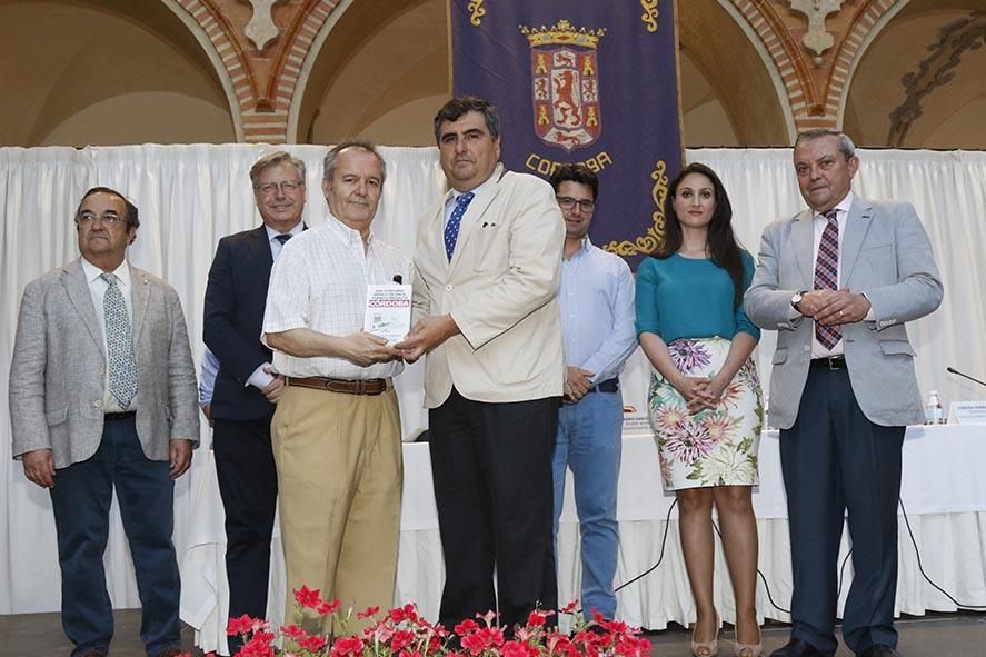 Los ganadores de los premios Mezquita a los mejores vinos de España.