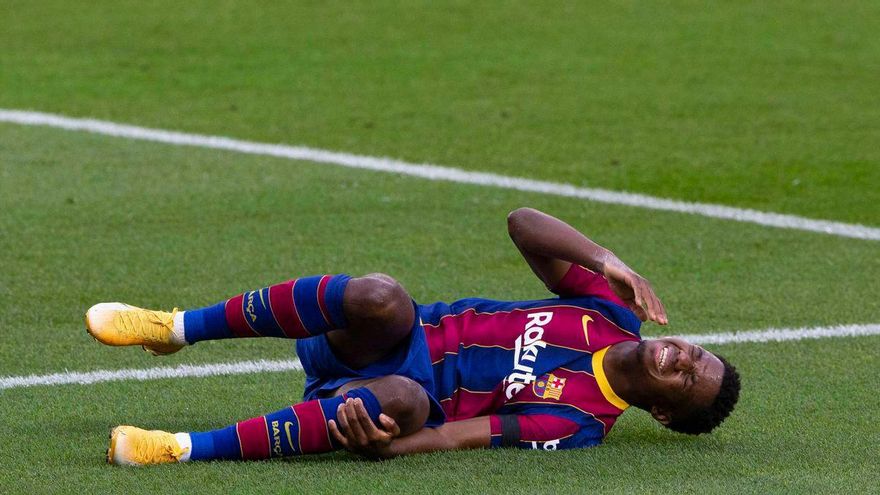 El joven futbolista del FC Barcelona Ansu Fati sufrió una grave lesión de menisco. Foto: RS