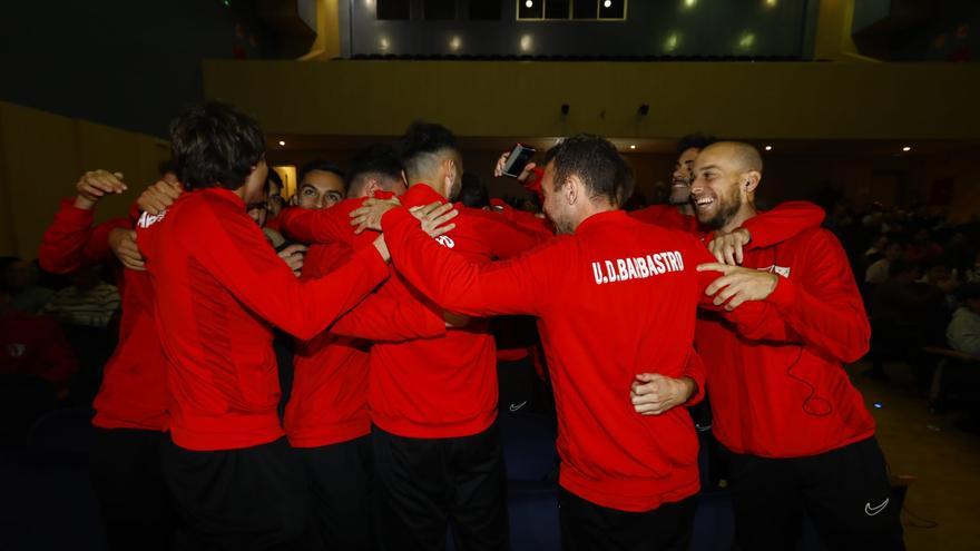 Así ha vivido el Barbastro el sorteo de la Copa del Rey que le ha emparejado con el FC Barcelona