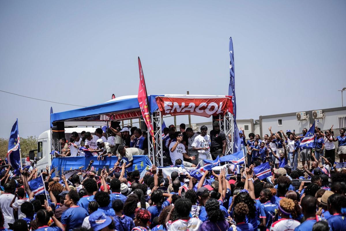 Cap Verd rep els seus herois després d’una històrica participació