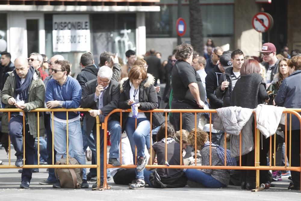 Búscate en la mascletà del 18 de marzo