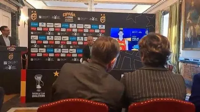 VÍDEO: El seleccionador de España de baloncesto dio el Oviedo la convocatoria para los partidos de España contra Ucrania