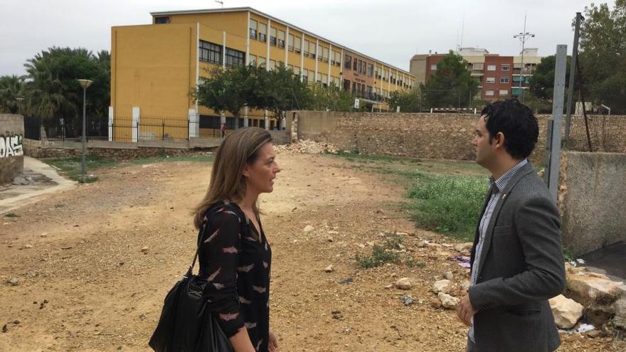 Paterna creará en solares 300 nuevas plazas de aparcamiento