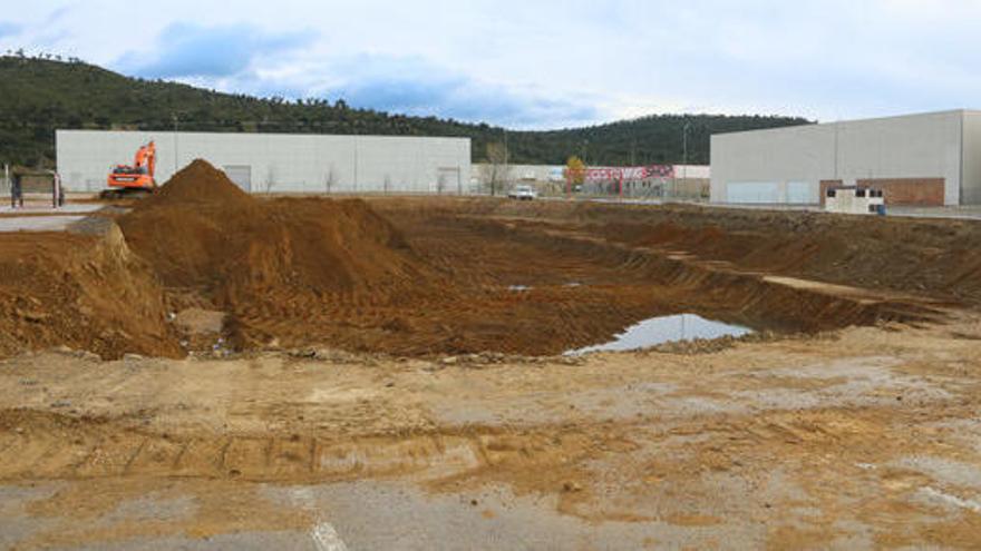 Les obres que s&#039;estan fent a tocar de les actuals instal·lacions de l&#039;Outlet de la Jonquera