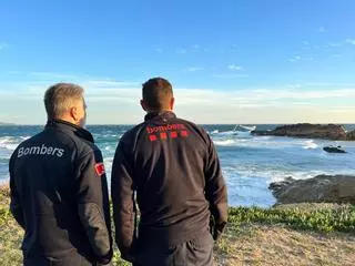 Moren dos homes després d'enfonsar-se el veler on viatjaven al Port de la Selva
