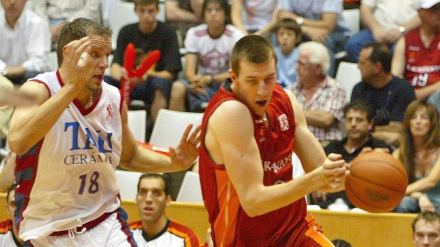 Fran Vázquez, en una foto d&#039;arxiu jugant a Girona.