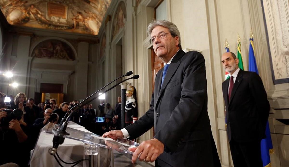 jjubierre36588836 italy s foreign minister paolo gentiloni talks to reporters 161211134503
