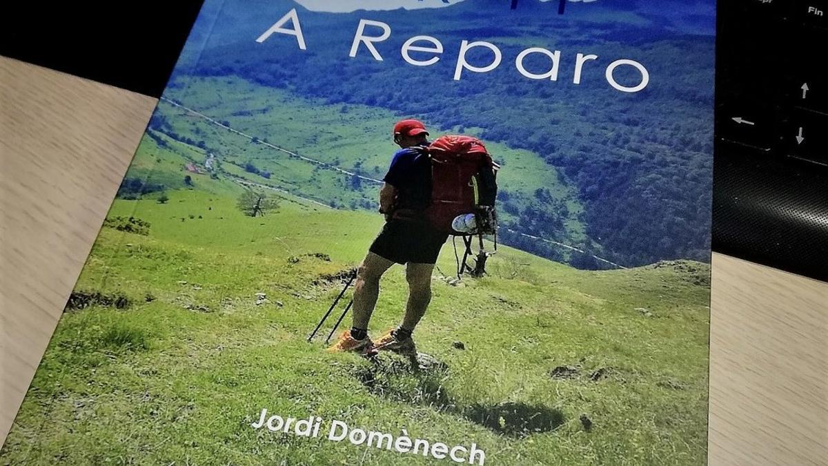 'GR 11. A reparo', el primer libro del paretano Jordi Domènech.